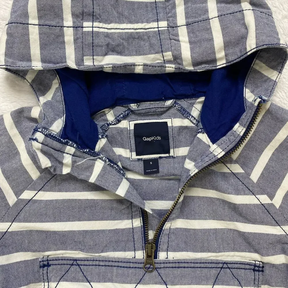 GAP KIDS Blue Chambray Stripe Beachy Anorak Hoodie Size Small Kids Pocket White